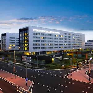 **** Hotel Steigenberger Airport Amsterdam Niederlande